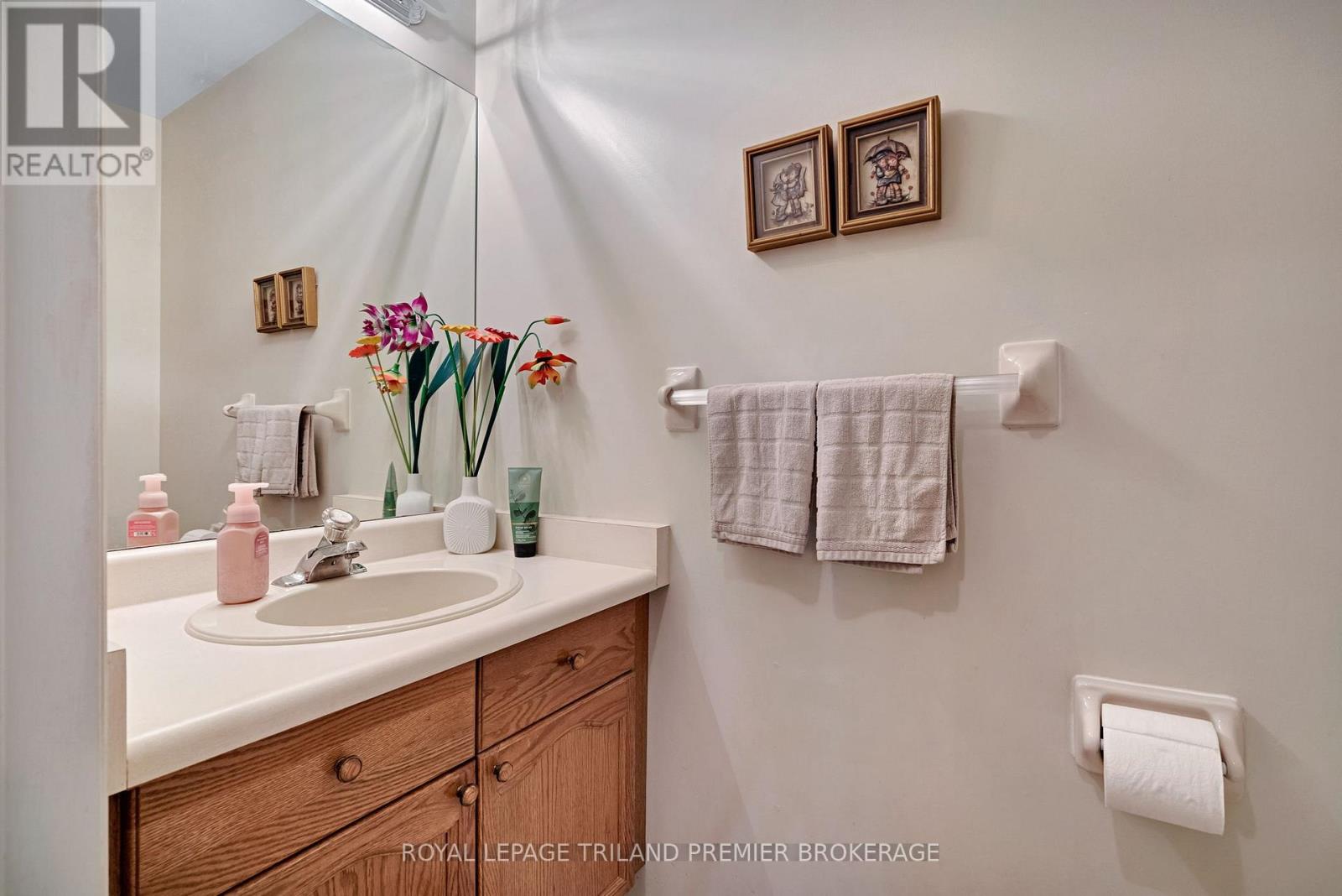 74 Napoleon Drive, London East, Ontario  N5V 4A9 - Photo 24 - X13761342
