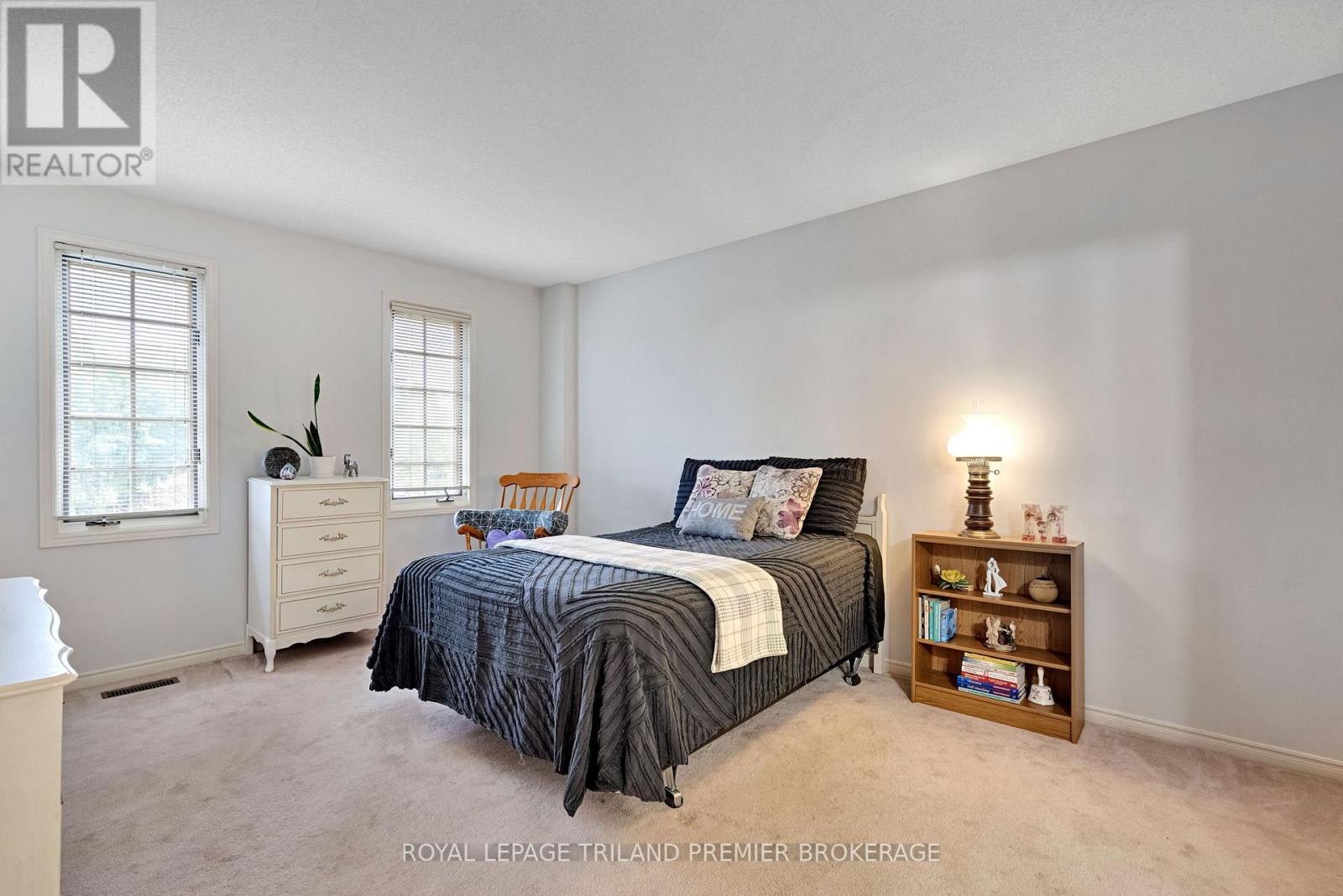 74 Napoleon Drive, London East, Ontario  N5V 4A9 - Photo 28 - X13761342