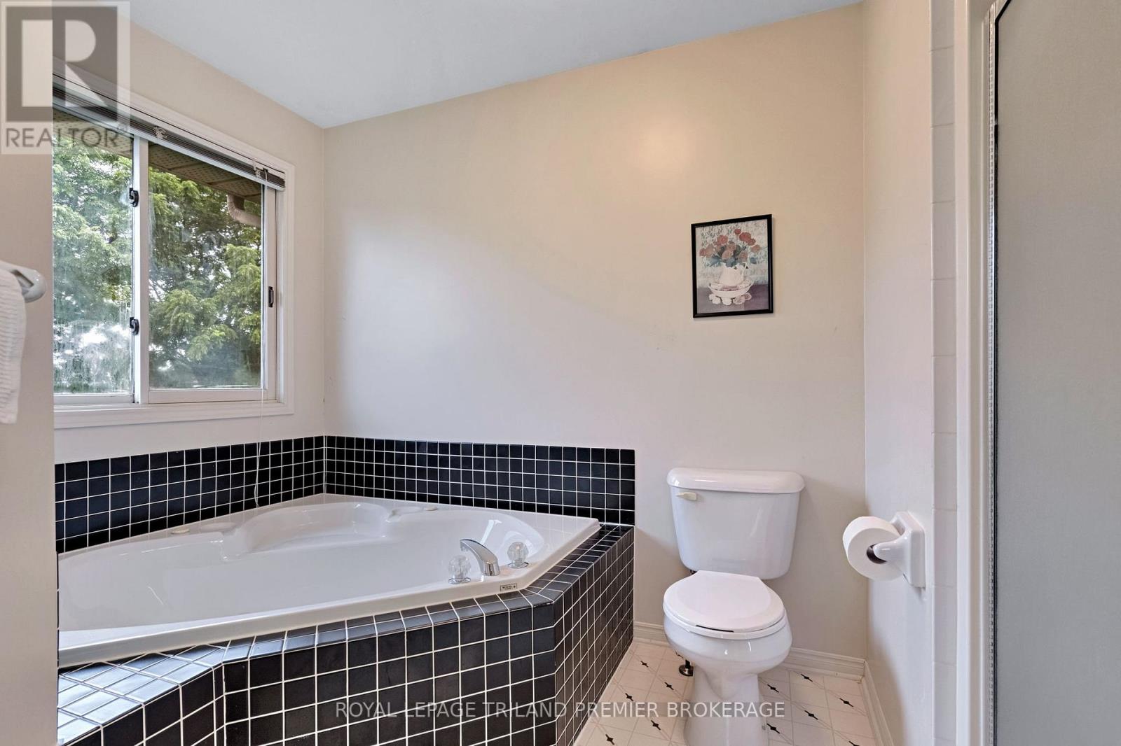 74 Napoleon Drive, London East, Ontario  N5V 4A9 - Photo 30 - X13761342
