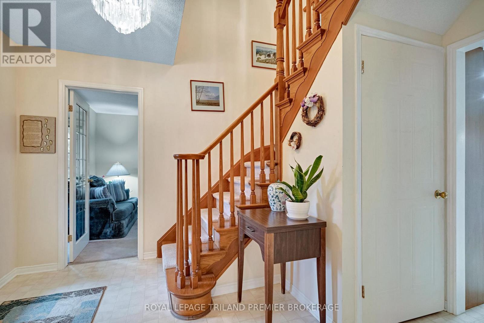 74 Napoleon Drive, London East, Ontario  N5V 4A9 - Photo 5 - X13761342