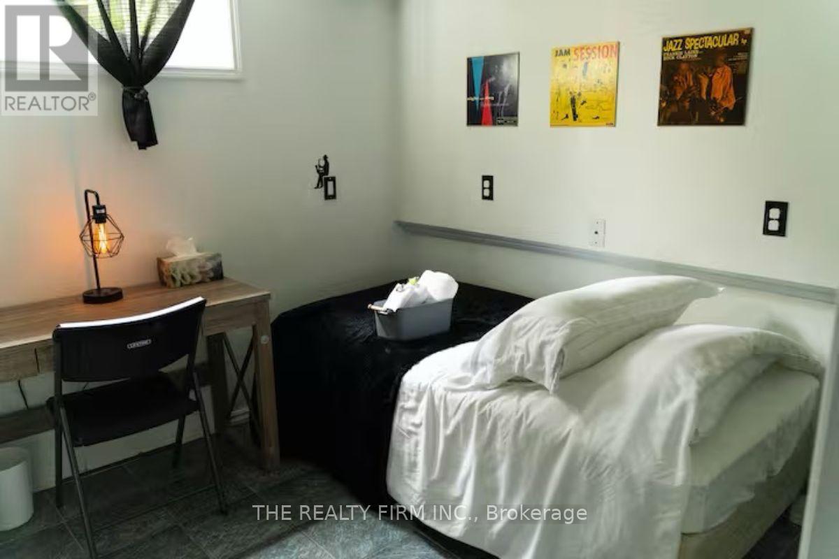 10 Lisa Court, London East, Ontario  N5Z 5B3 - Photo 17 - X13761352