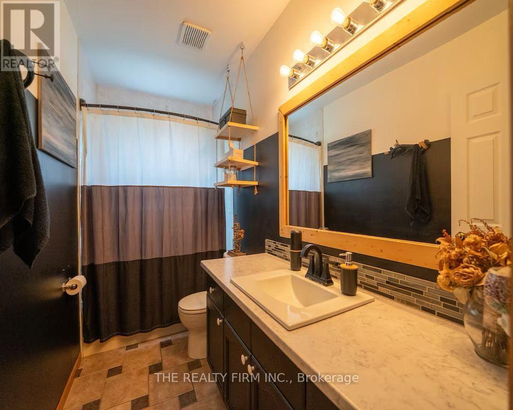 10 Lisa Court, London East, Ontario  N5Z 5B3 - Photo 21 - X13761352