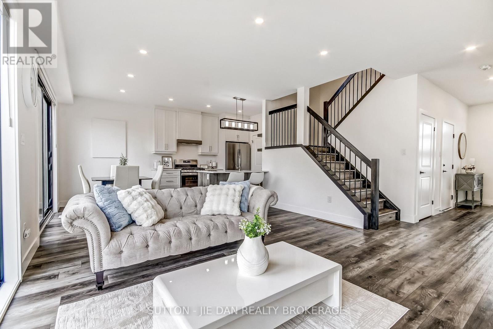 2 - 1820 Canvas Way, London North, Ontario  N5X 0N5 - Photo 5 - X13761550