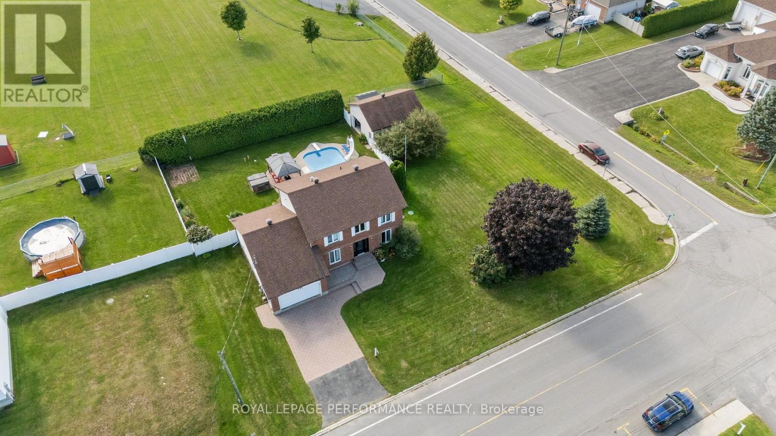 434 Lemay Street, Clarence-Rockland, Ontario  K0A 1N0 - Photo 2 - X13761562