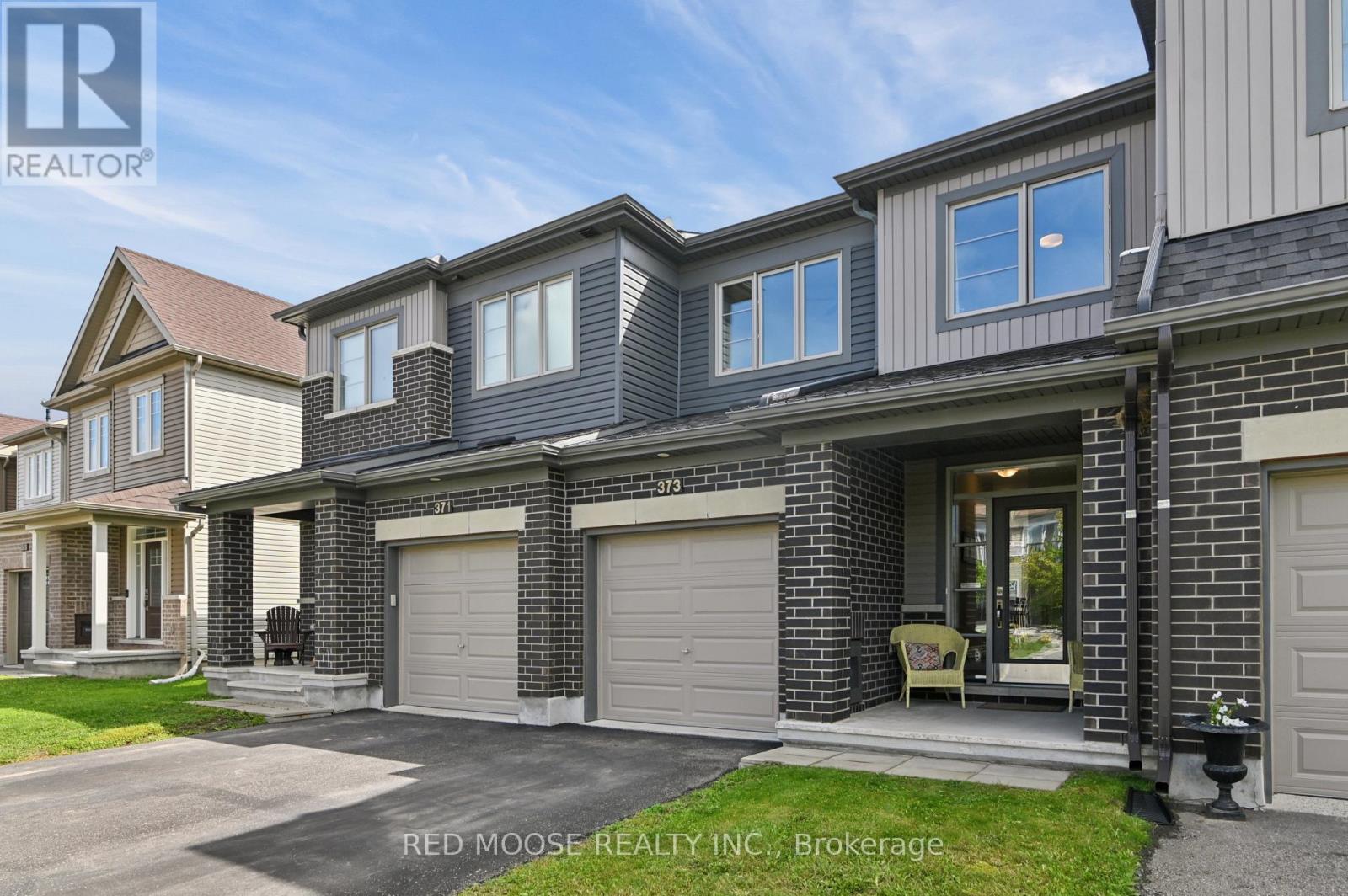 373 Mountain Sorrel Way, Ottawa, Ontario  K4A 1H6 - Photo 2 - X13761600