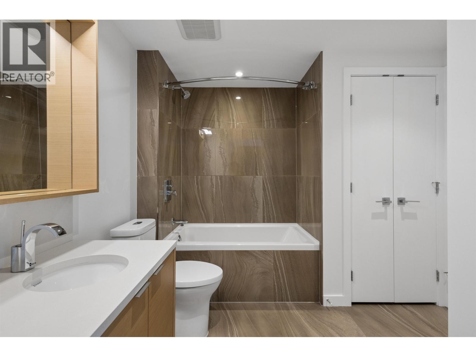 1009 1688 Pullman Porter Street, Vancouver, British Columbia  V6A 0H4 - Photo 10 - R3163041