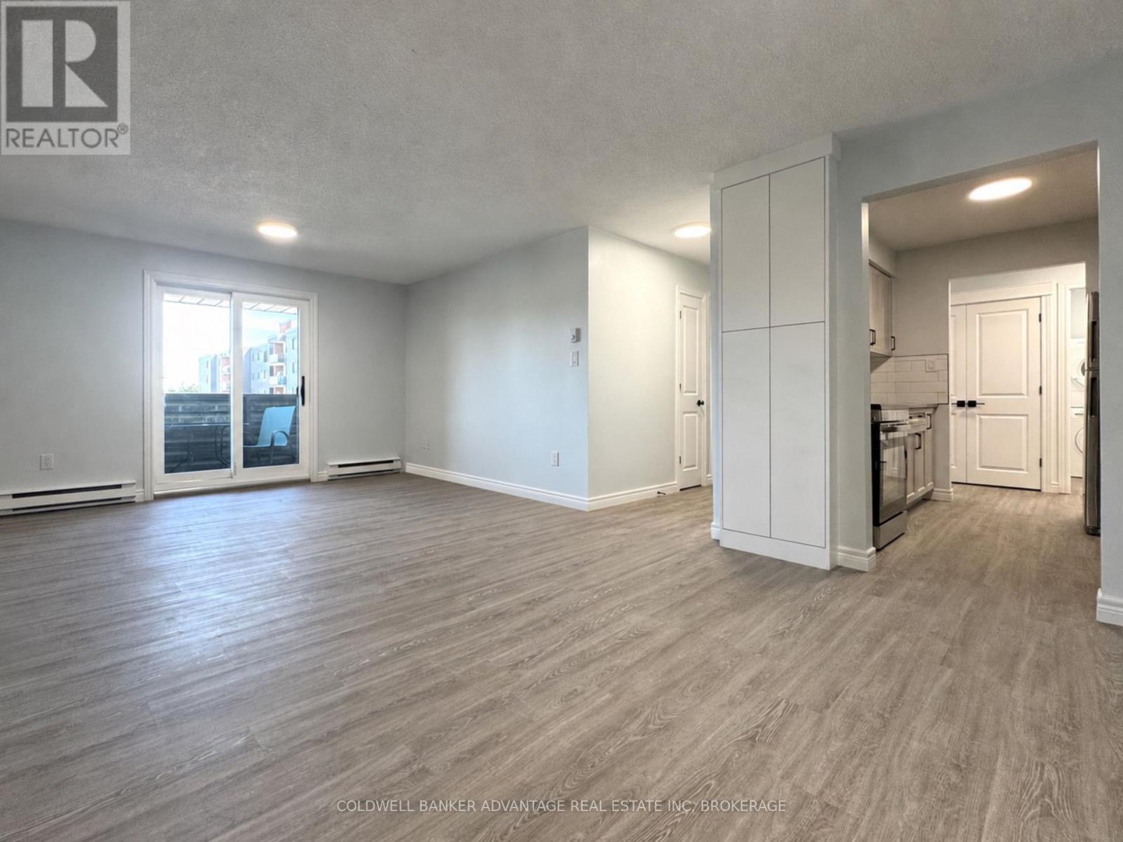 323 - 72 Main Street E, Port Colborne, Ontario  L3K 5Z8 - Photo 5 - X13761526
