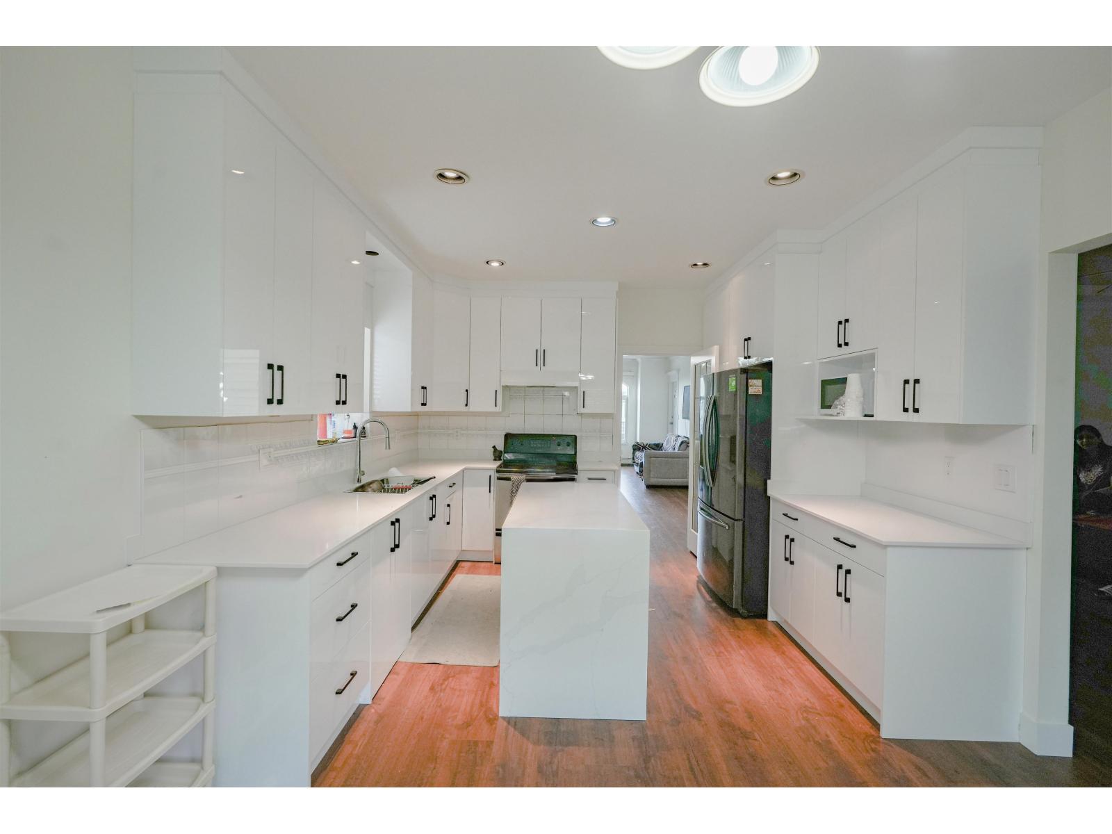 13347 89 Avenue, Surrey, British Columbia  V3V 1A6 - Photo 4 - R3161793