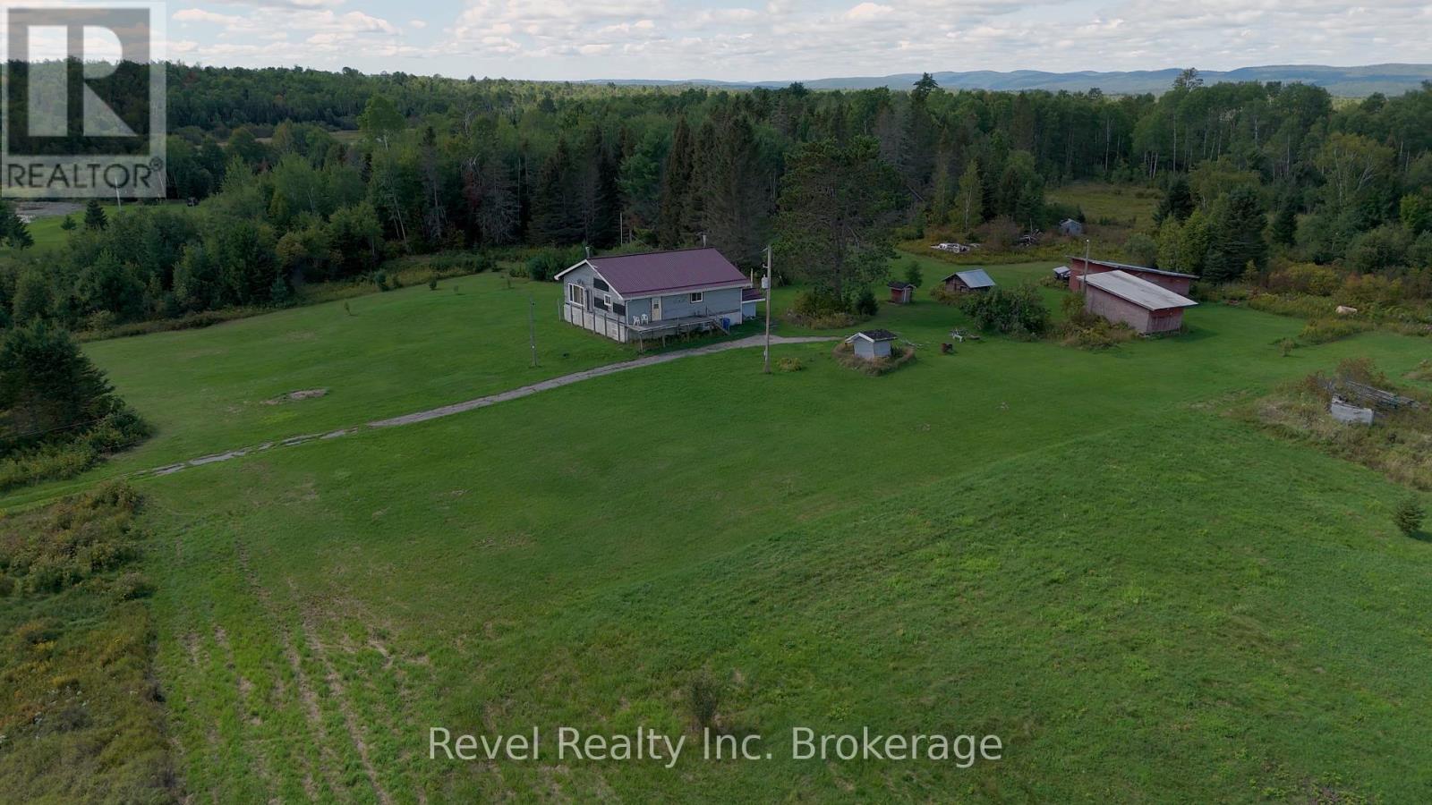 2395 Papineau Road, Papineau-Cameron, Ontario  P0H 1V0 - Photo 4 - X13761474