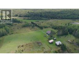 2395 PAPINEAU ROAD, Papineau-Cameron, Ontario