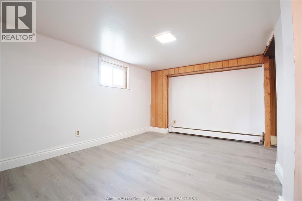 950 Elsmere, Windsor, Ontario  N9A 2A9 - Photo 24 - 26022044