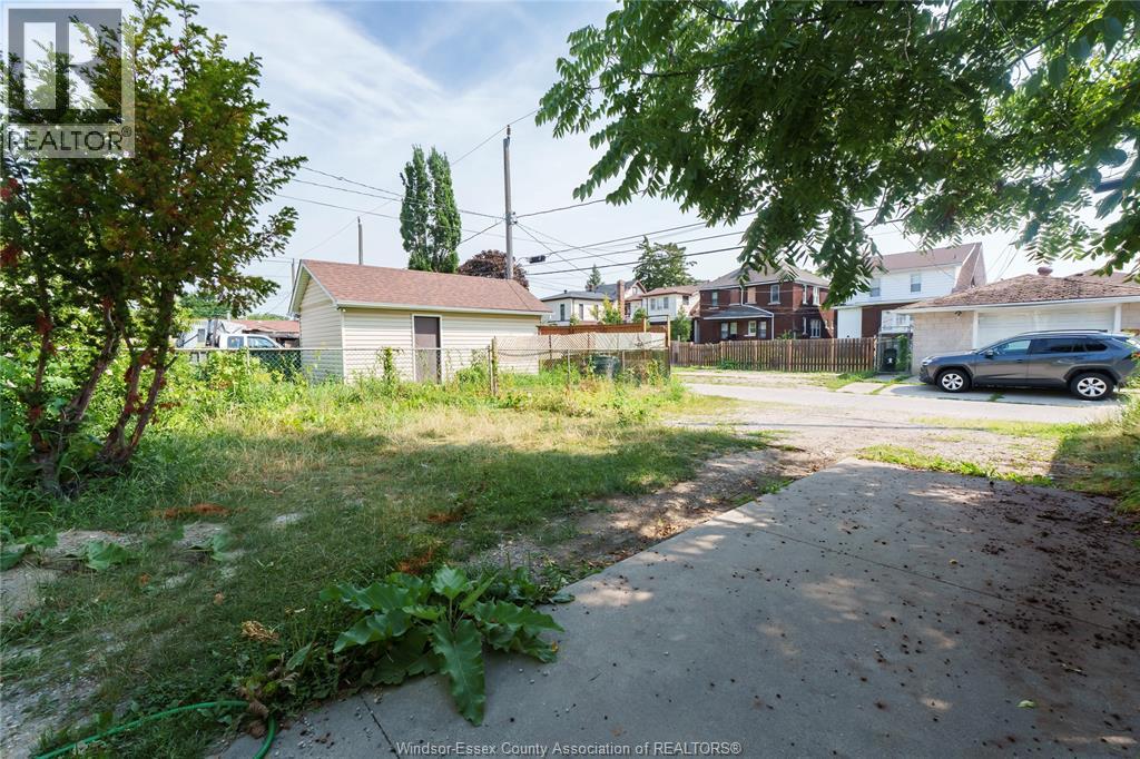 950 Elsmere, Windsor, Ontario  N9A 2A9 - Photo 29 - 26022044