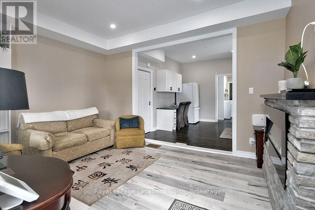 321 Second Street, Collingwood, Ontario  L9Y 1G7 - Photo 4 - S13761614