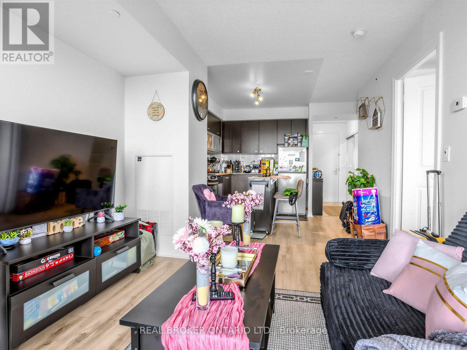 3007 - 275 Yorkland Road, Toronto, Ontario  M2J 0B4 - Photo 2 - C13761344