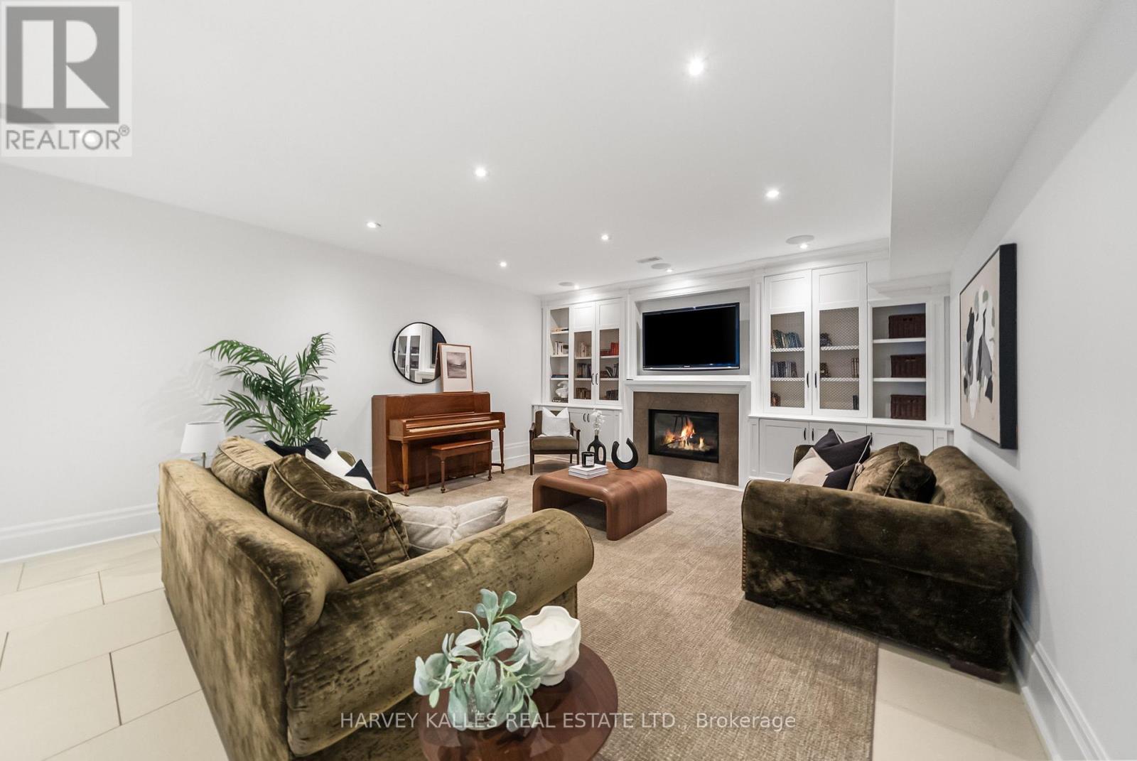 6 Vesta Drive, Toronto, Ontario  M5P 2Z3 - Photo 19 - C13761358