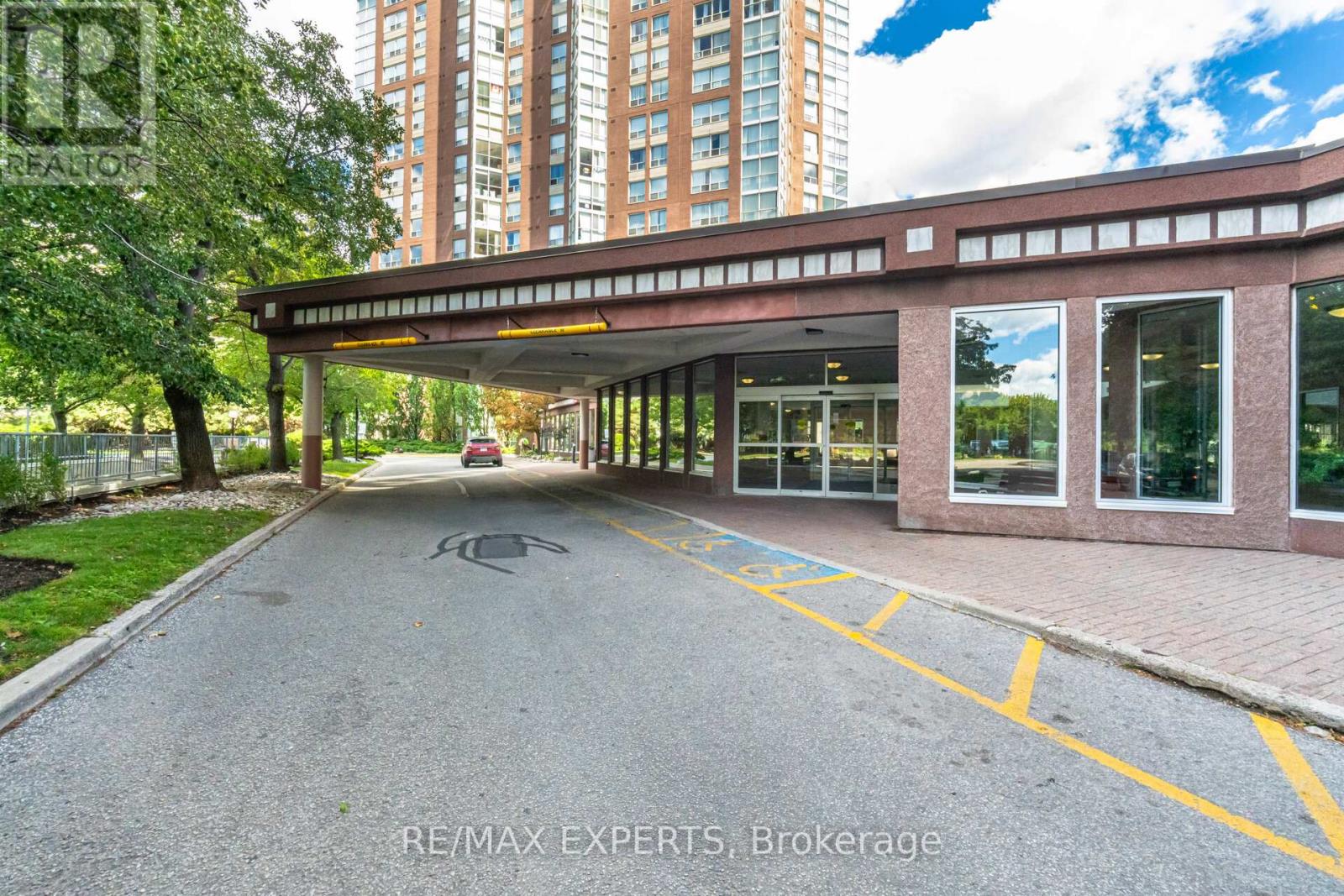 3610 - 7 Concorde Place, Toronto, Ontario  M3C 3N4 - Photo 3 - C13761394