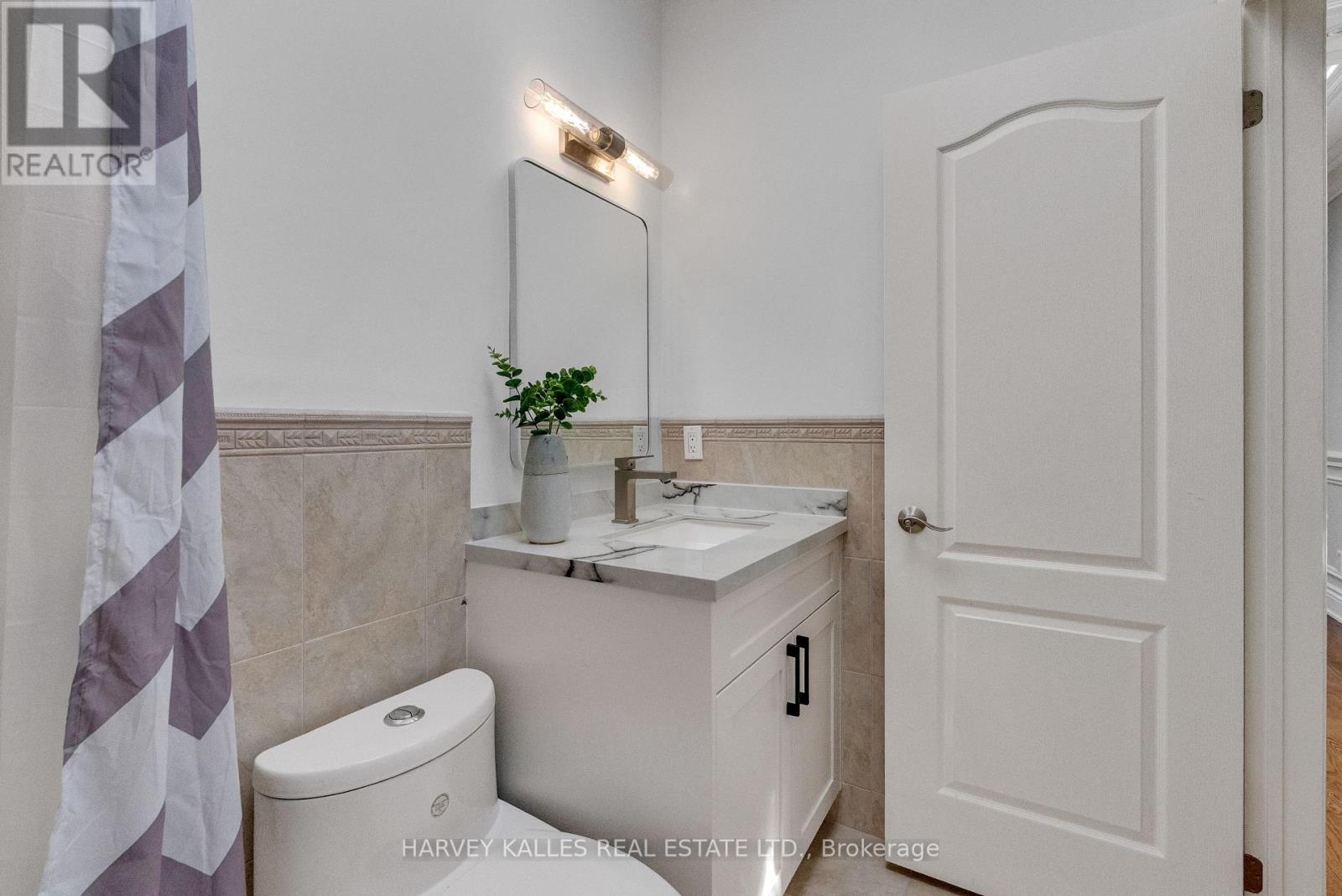 168 Roe Avenue, Toronto, Ontario  M5M 2J2 - Photo 12 - C13761500