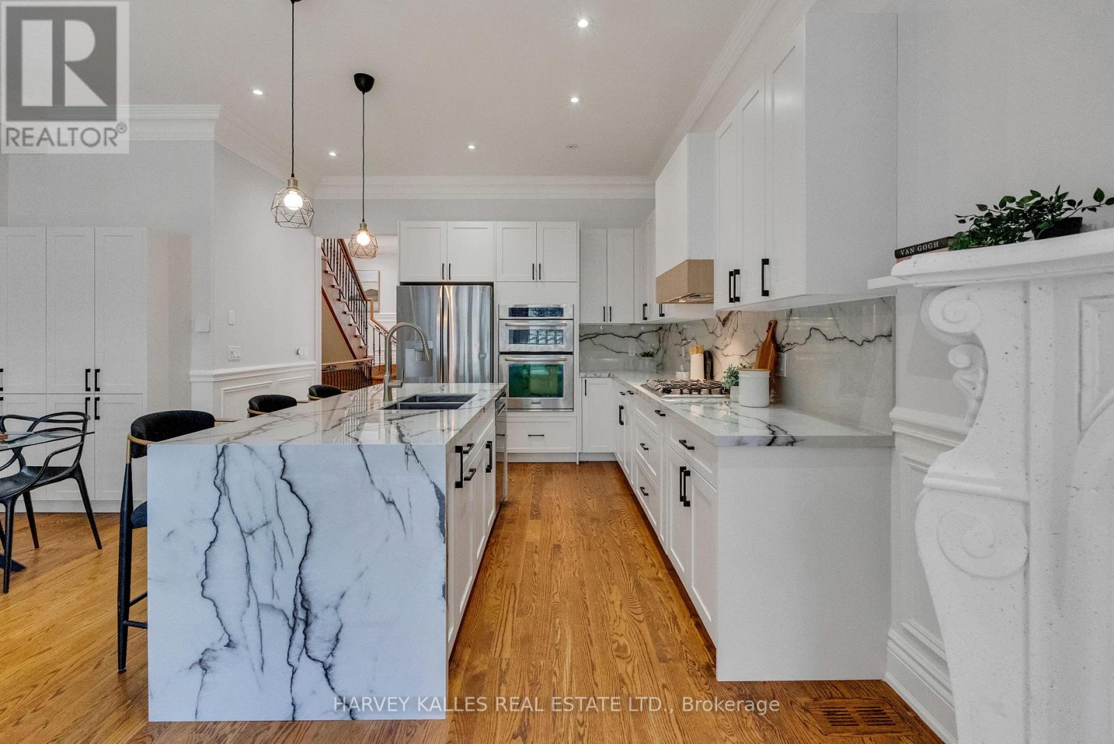 168 Roe Avenue, Toronto, Ontario  M5M 2J2 - Photo 15 - C13761500