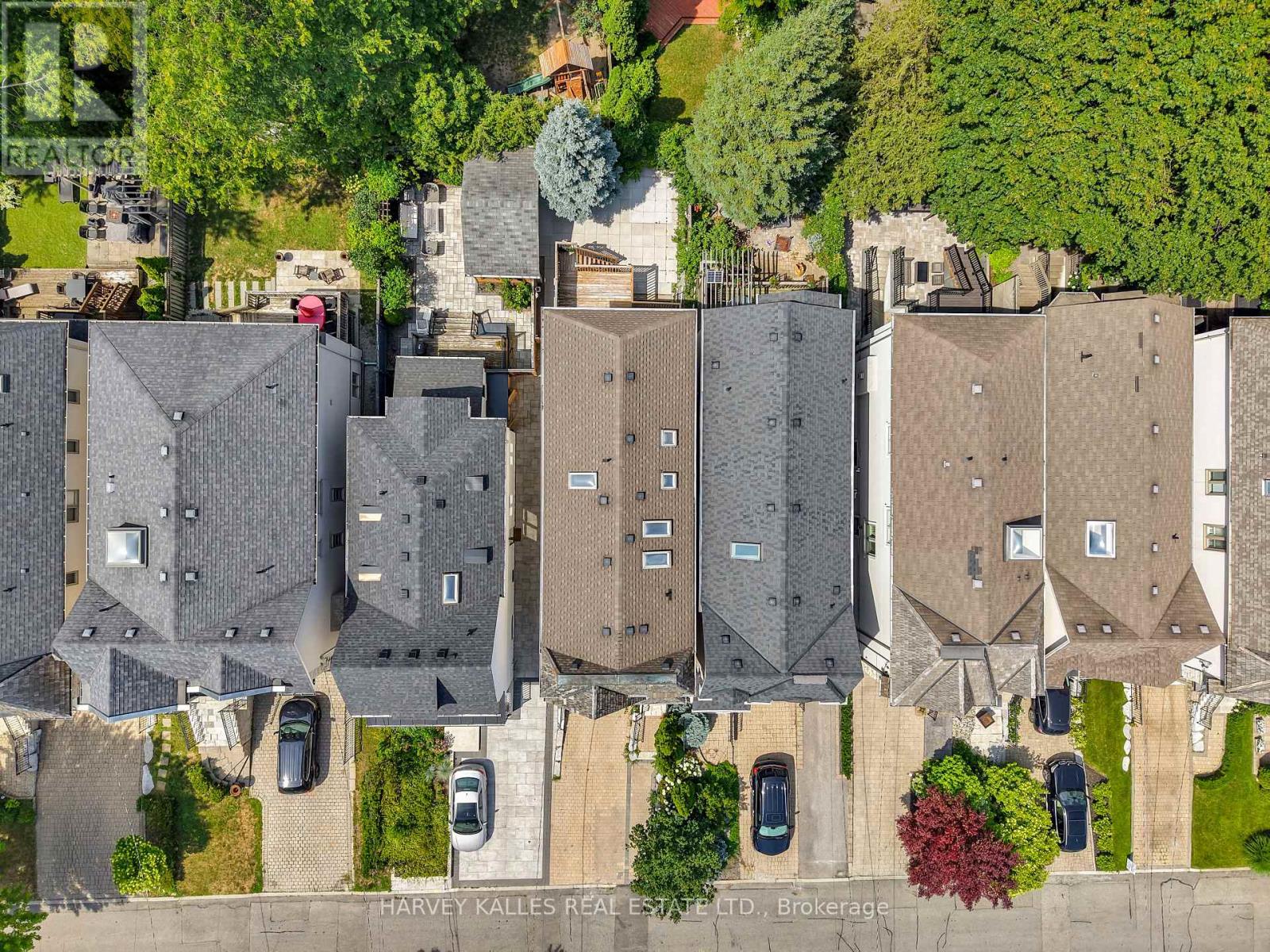168 Roe Avenue, Toronto, Ontario  M5M 2J2 - Photo 4 - C13761500