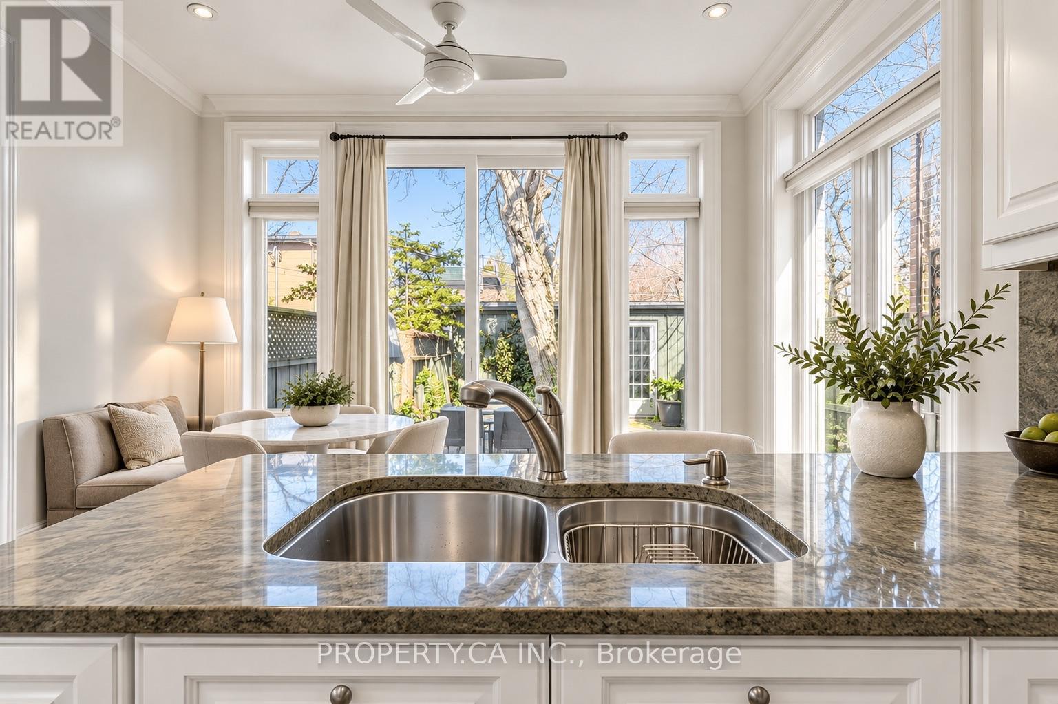90 Willcocks Street, Toronto, Ontario  M5S 1C8 - Photo 9 - C13761506