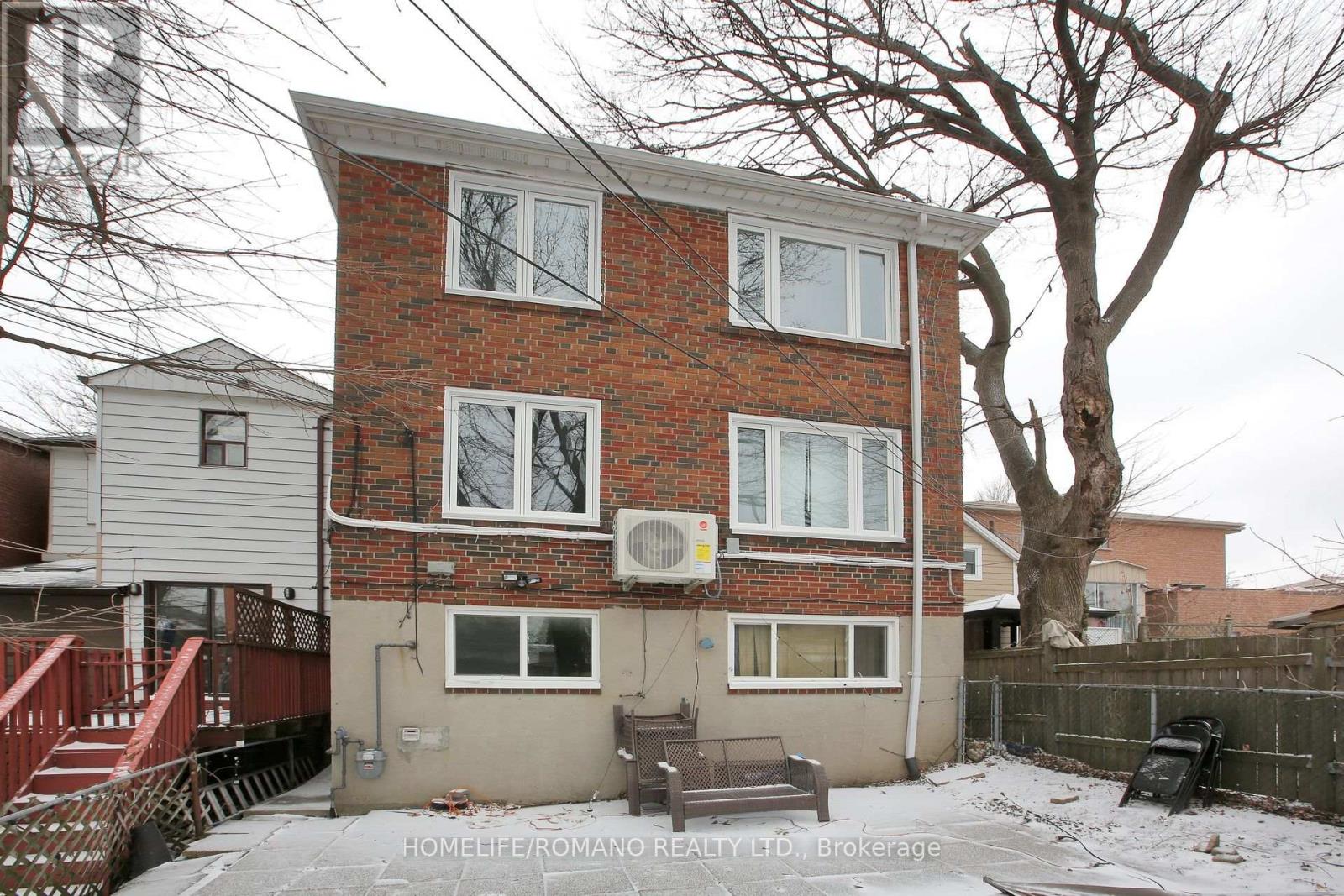 A - 177 Robina Avenue, Toronto, Ontario  M6C 3Y8 - Photo 15 - C13761536