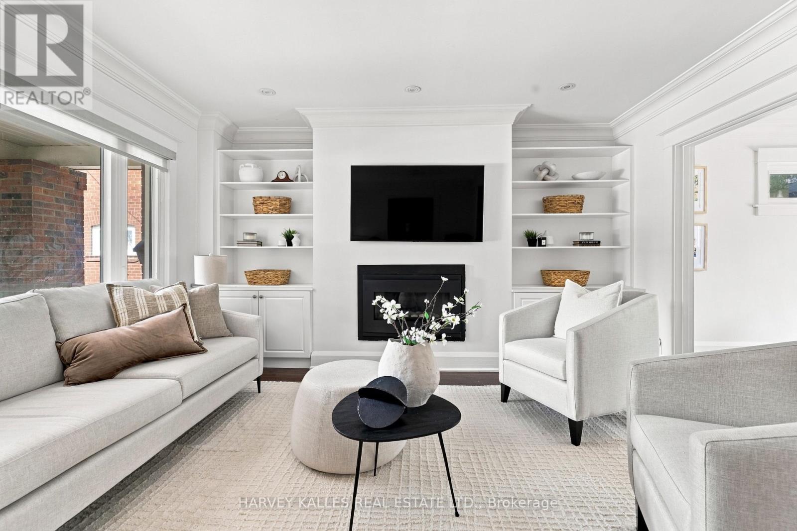 143 Forman Avenue, Toronto, Ontario  M4S 2R9 - Photo 4 - C13761632