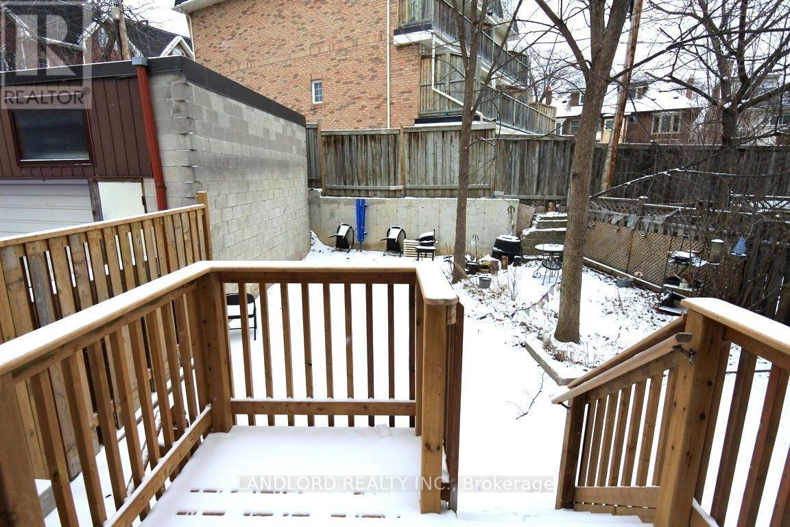 Main - 22 Rusholme Park Crescent, Toronto, Ontario  M6J 2C9 - Photo 13 - C13761636