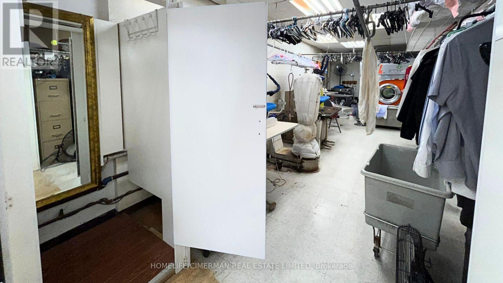 13 Drewry Avenue, Toronto, Ontario  M2M 1C9 - Photo 7 - C13761640