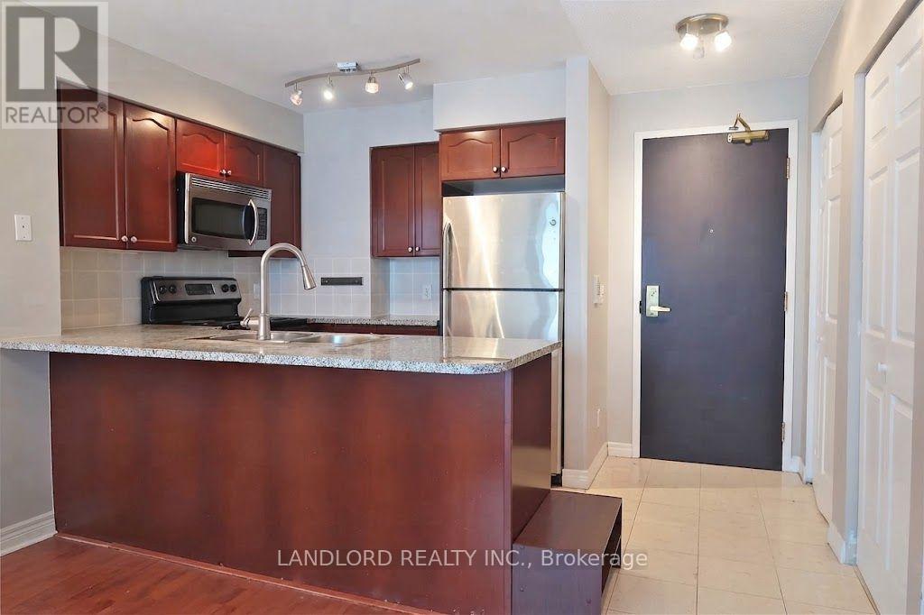 1712 - 51 LOWER SIMCOE STREET, Toronto, Ontario