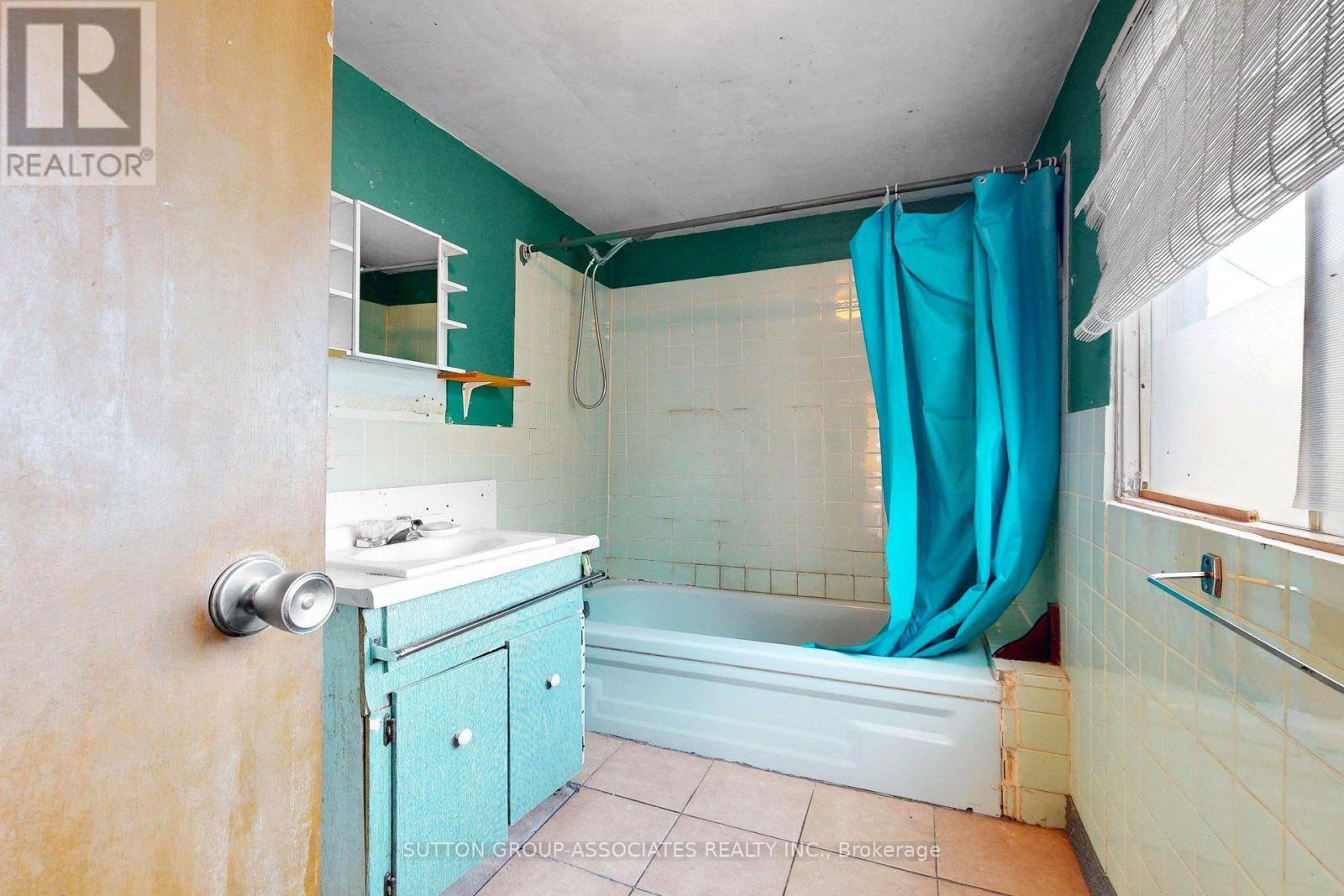 18 1/2 Bellevue Avenue, Toronto, Ontario  M5T 2N4 - Photo 14 - C13761660