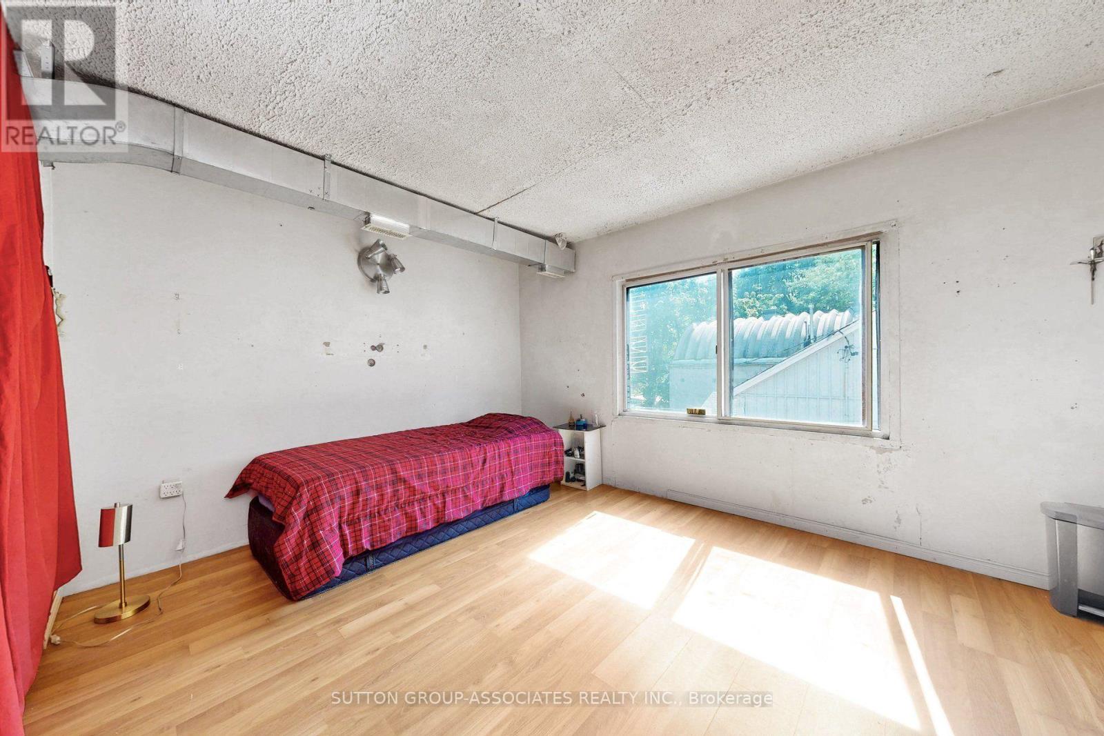 18 1/2 Bellevue Avenue, Toronto, Ontario  M5T 2N4 - Photo 18 - C13761660