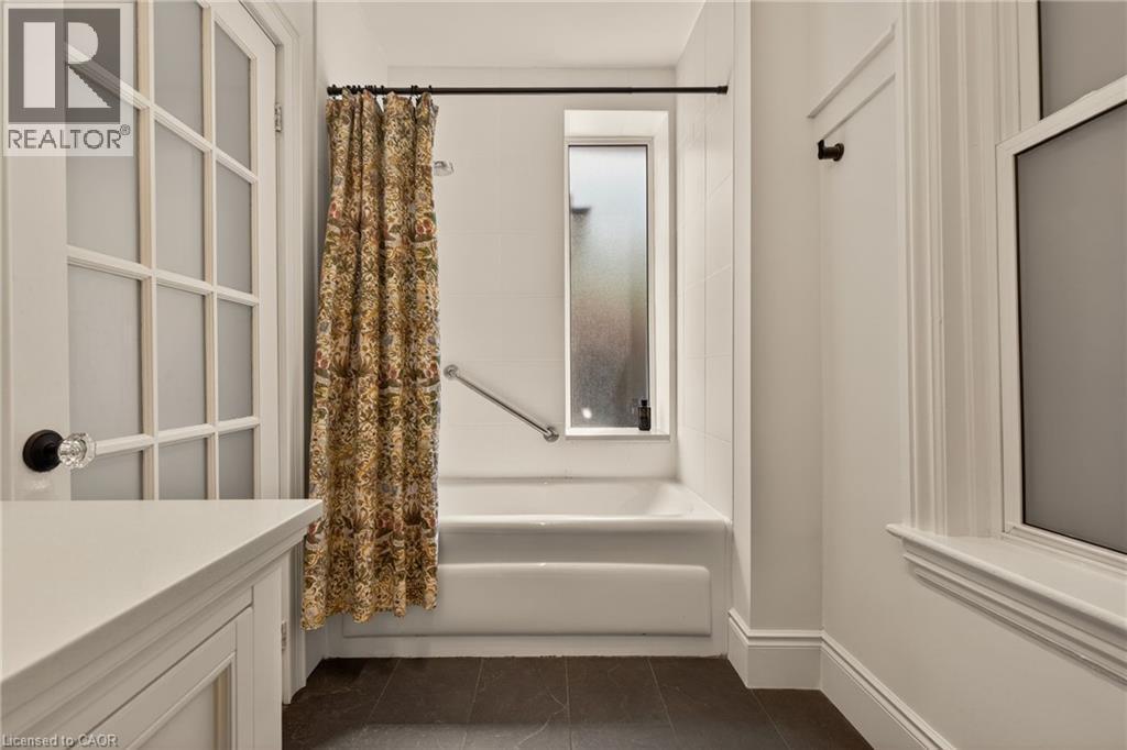 32 Magill Street, Hamilton, Ontario  L8R 2Y5 - Photo 24 - 40861730