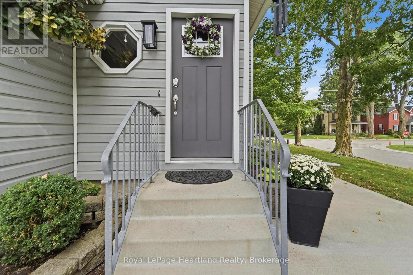 409 Gypsy Lane, North Huron, Ontario  N0M 1H0 - Photo 5 - X13761418