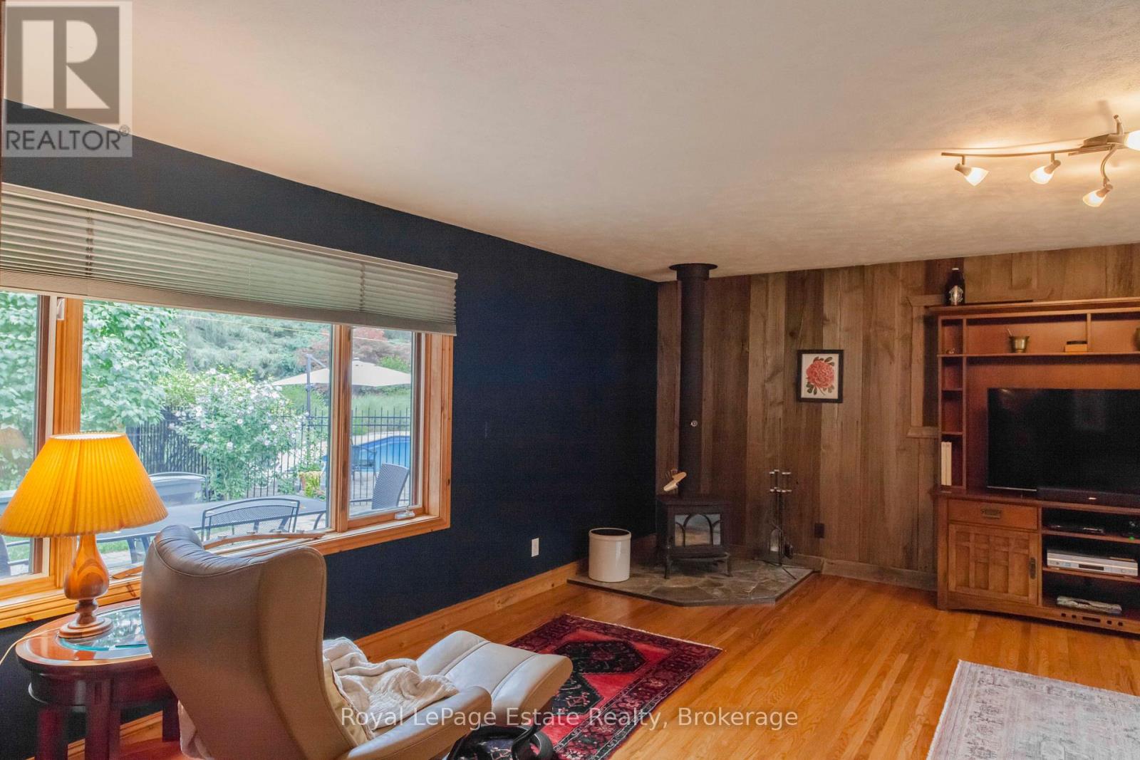 104 Carney Street, Georgian Bluffs, Ontario  N4K 6V5 - Photo 23 - X13761584
