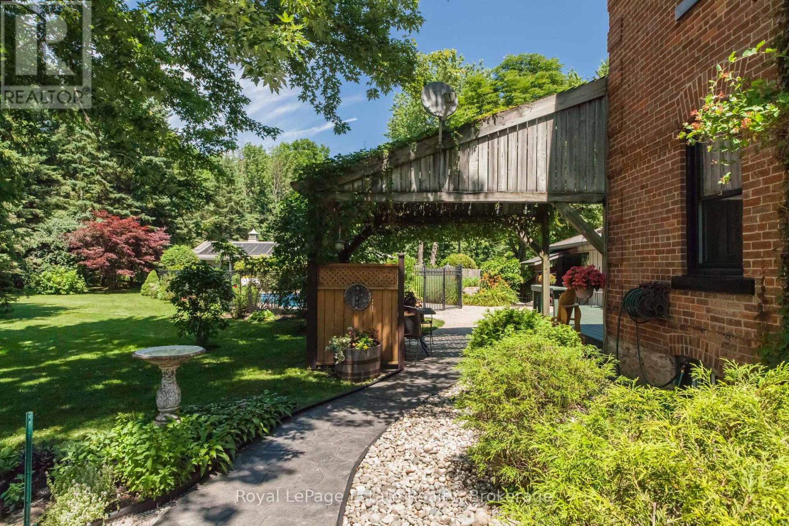 104 Carney Street, Georgian Bluffs, Ontario  N4K 6V5 - Photo 7 - X13761584