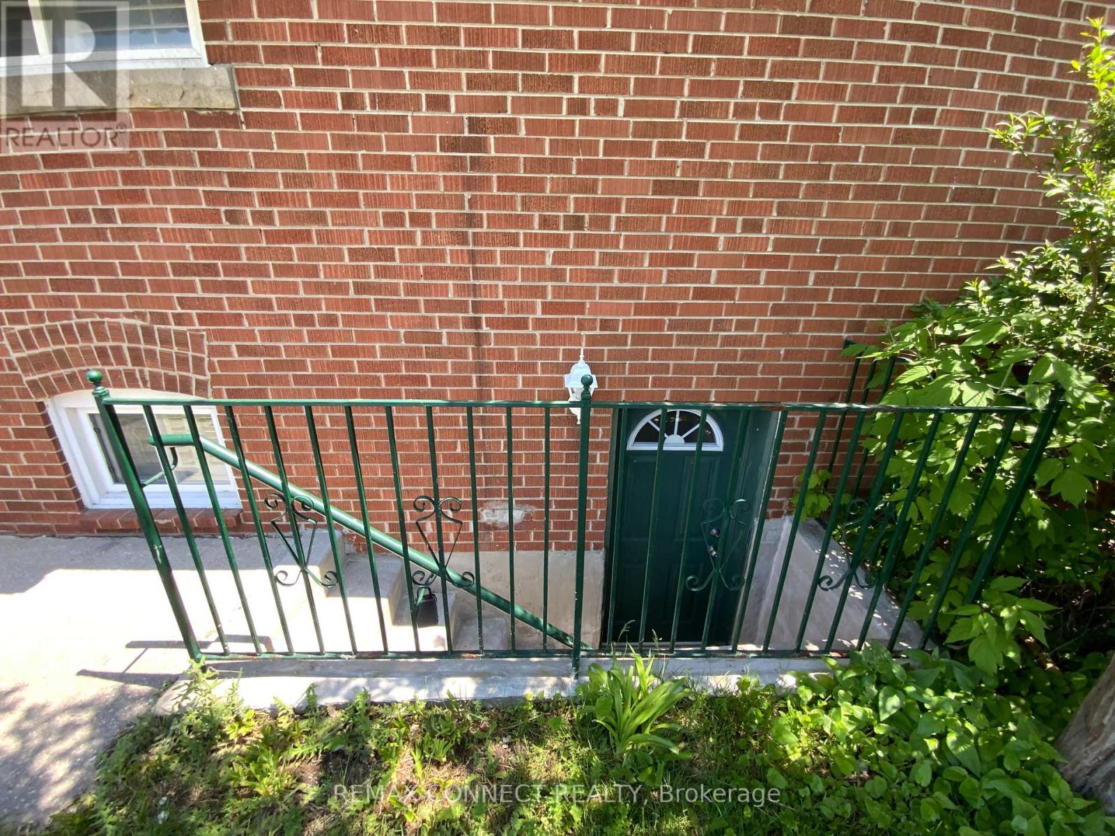 Bsmt - Bdrm A - 2 Kellyvale Road, Toronto, Ontario  M1R 3M3 - Photo 4 - E13761400