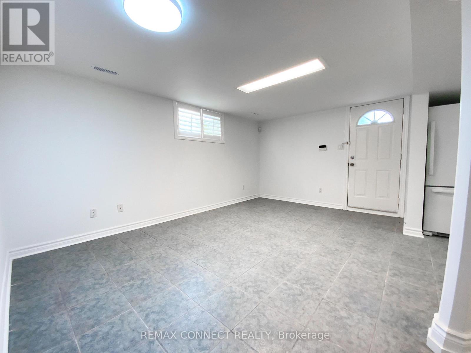 Bsmt - Bdrm A - 2 Kellyvale Road, Toronto, Ontario  M1R 3M3 - Photo 5 - E13761400
