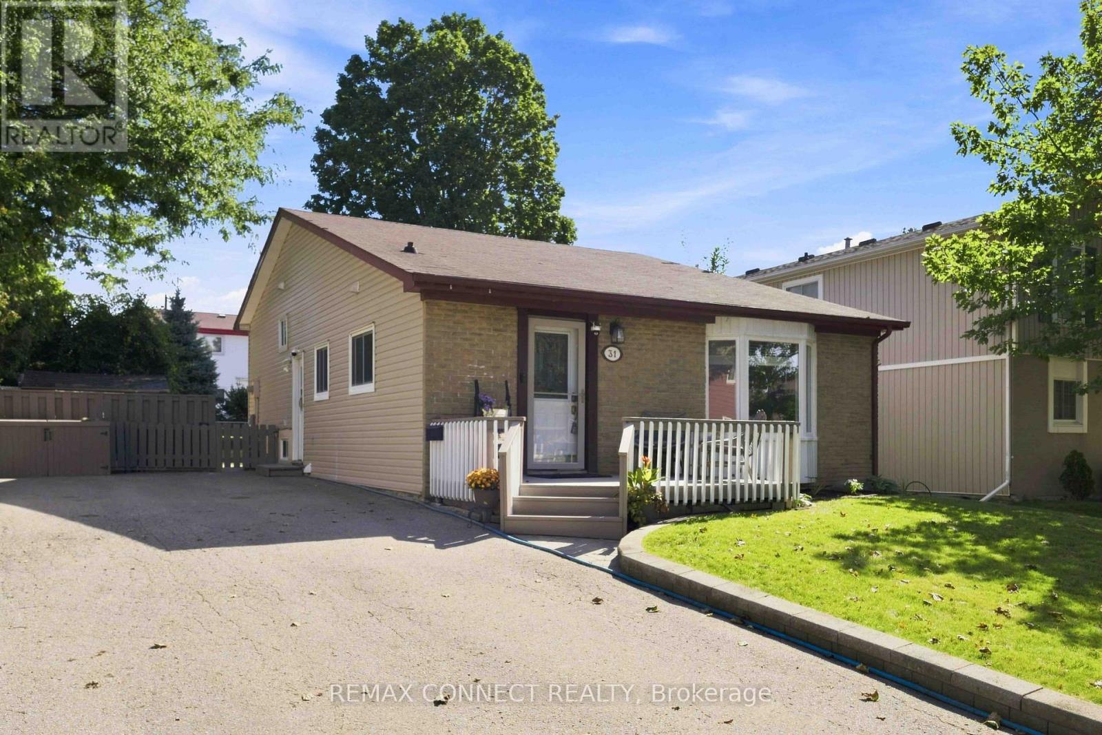 31 Roser Crescent, Clarington, Ontario  L1C 3N7 - Photo 1 - E13761410