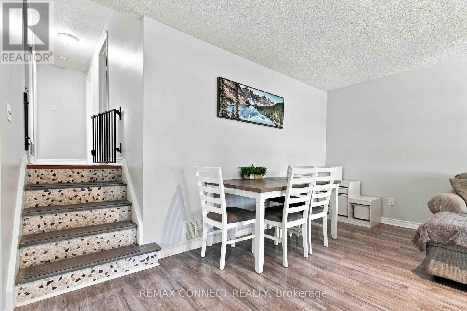 31 Roser Crescent, Clarington, Ontario  L1C 3N7 - Photo 9 - E13761410