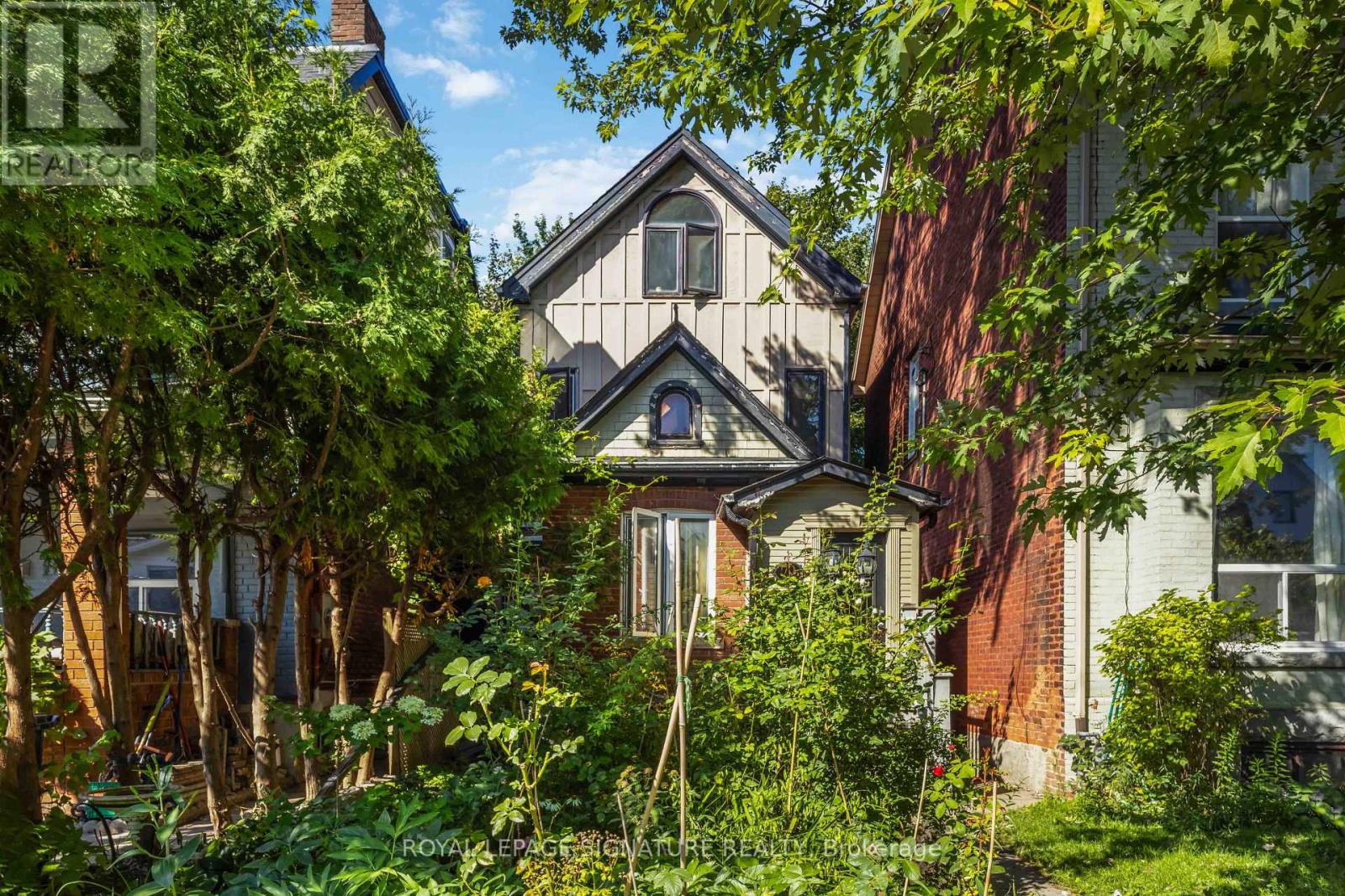 MAIN - 22 CURZON STREET E, Toronto, Ontario