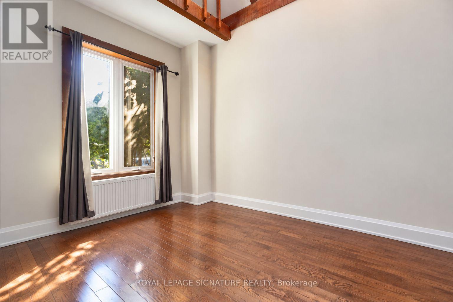 Main - 22 Curzon Street E, Toronto, Ontario  M4M 3B4 - Photo 10 - E13761428