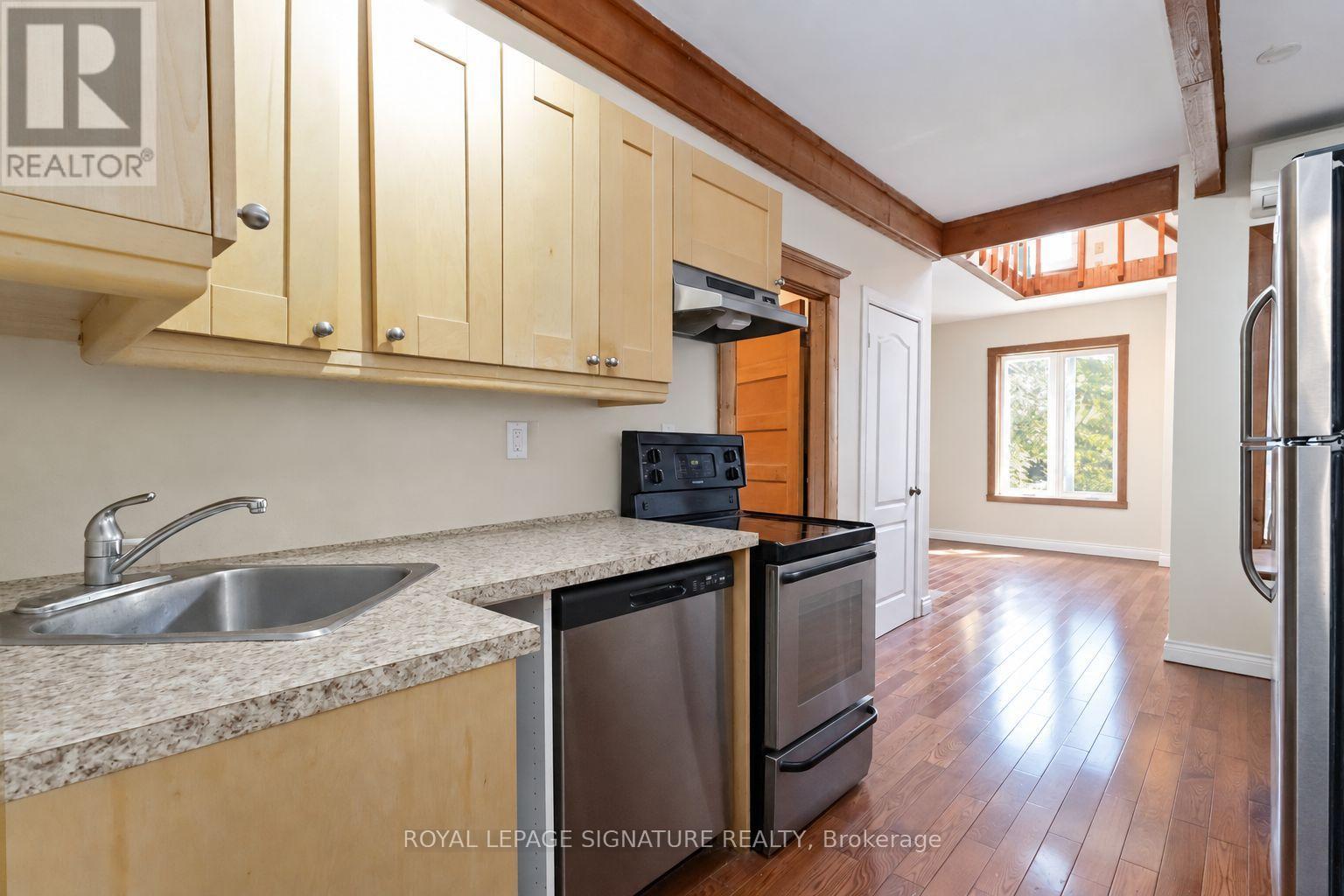 Main - 22 Curzon Street E, Toronto, Ontario  M4M 3B4 - Photo 13 - E13761428