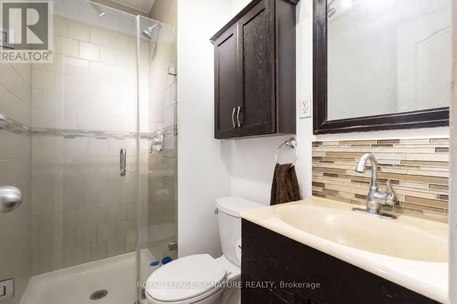 Main - 22 Curzon Street E, Toronto, Ontario  M4M 3B4 - Photo 15 - E13761428