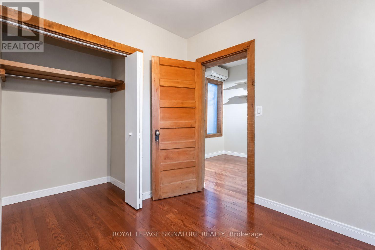 Main - 22 Curzon Street E, Toronto, Ontario  M4M 3B4 - Photo 17 - E13761428