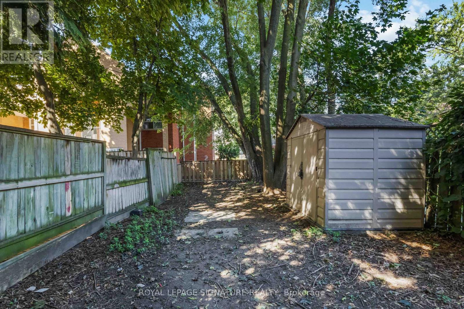 Main - 22 Curzon Street E, Toronto, Ontario  M4M 3B4 - Photo 19 - E13761428