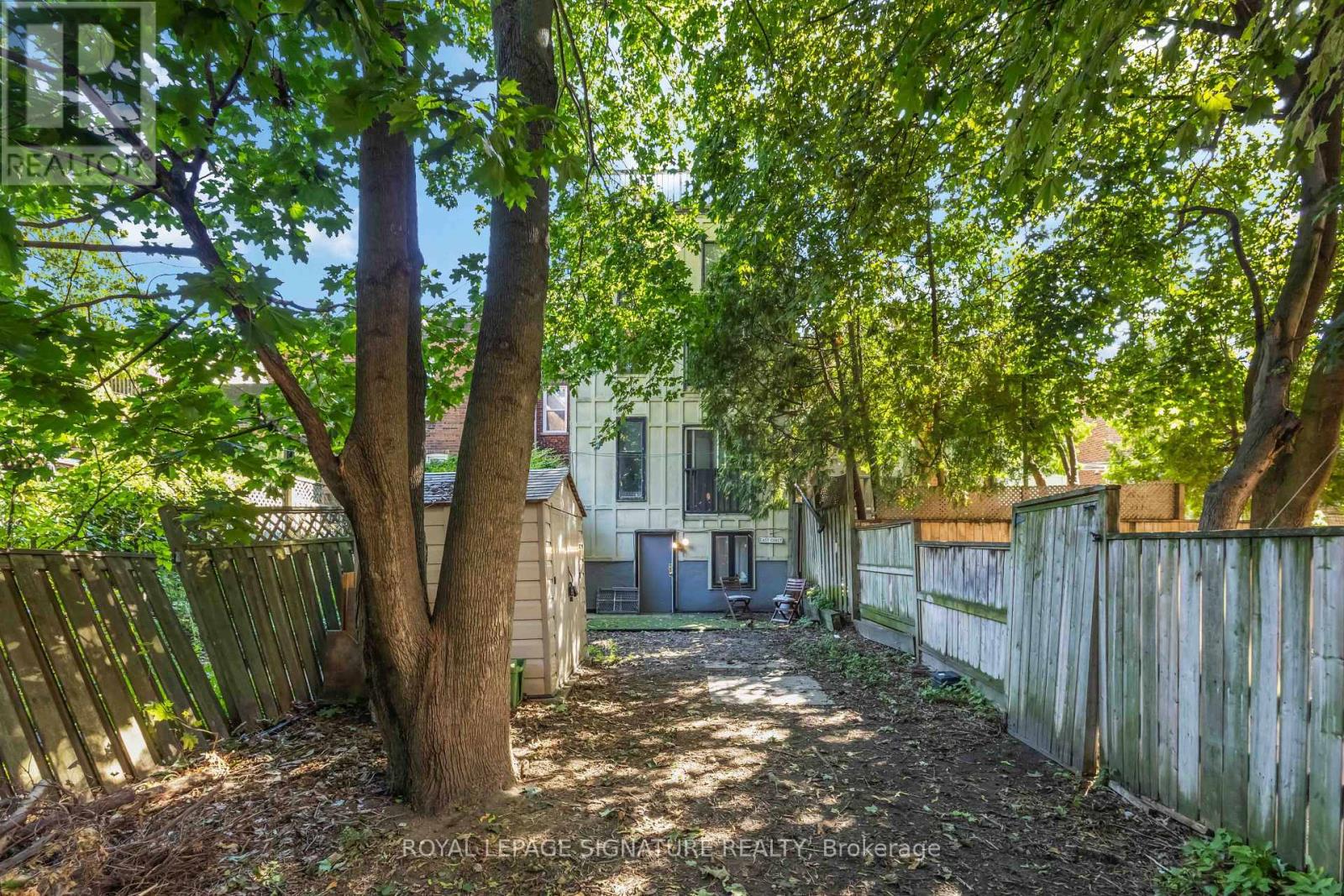 Main - 22 Curzon Street E, Toronto, Ontario  M4M 3B4 - Photo 20 - E13761428