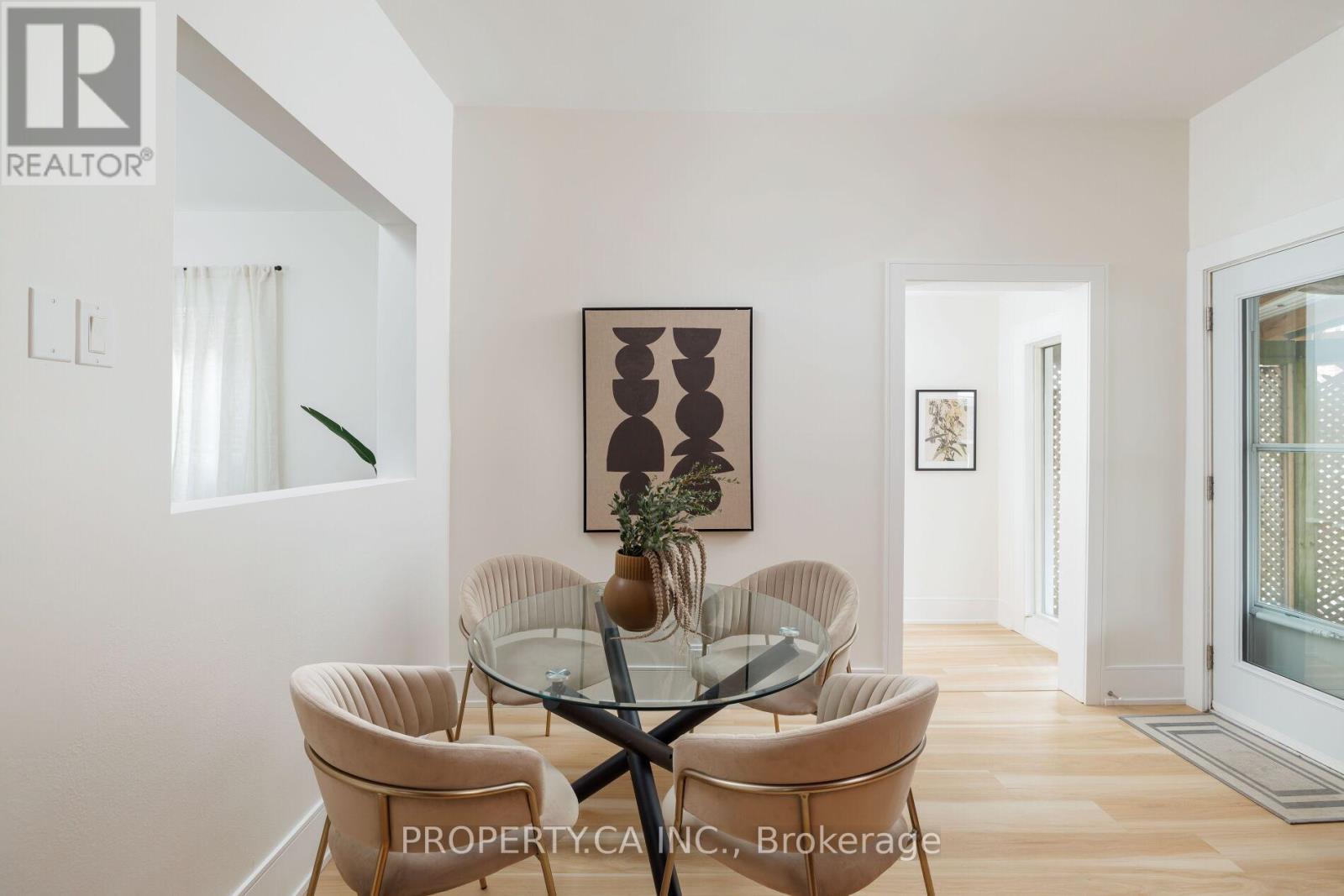 332 Woodfield Road, Toronto, Ontario  M4L 2X1 - Photo 8 - E13761580