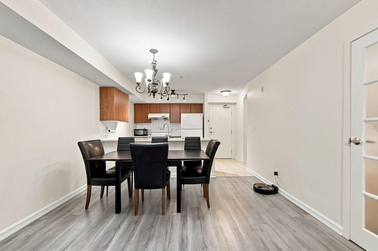 212 10088 148th Street, Surrey, British Columbia  V3R 3M9 - Photo 9 - R3163233