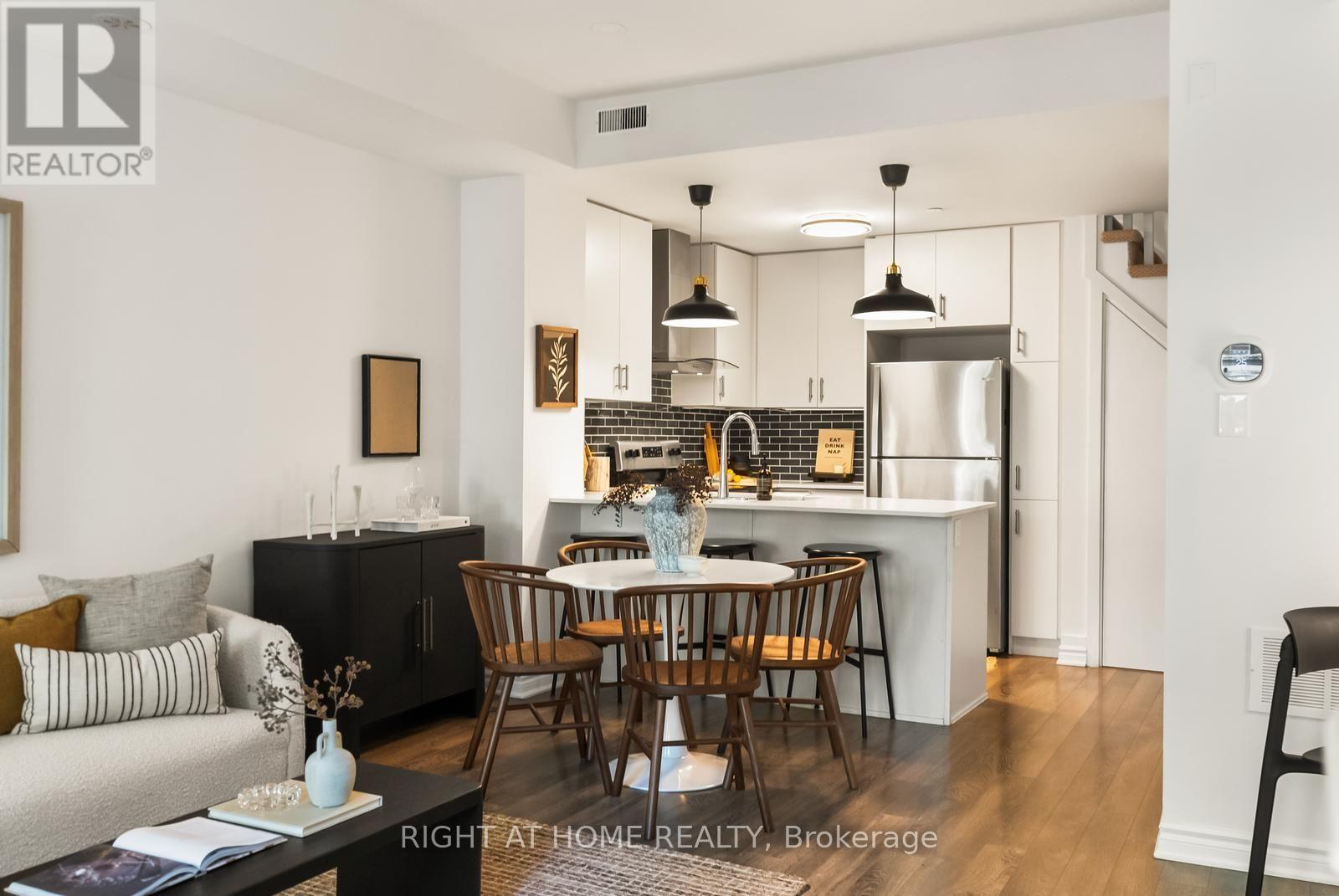 17 - 85 Eastwood Park Gardens, Toronto, Ontario M8W 0B9 - Photo 16 - W13751812