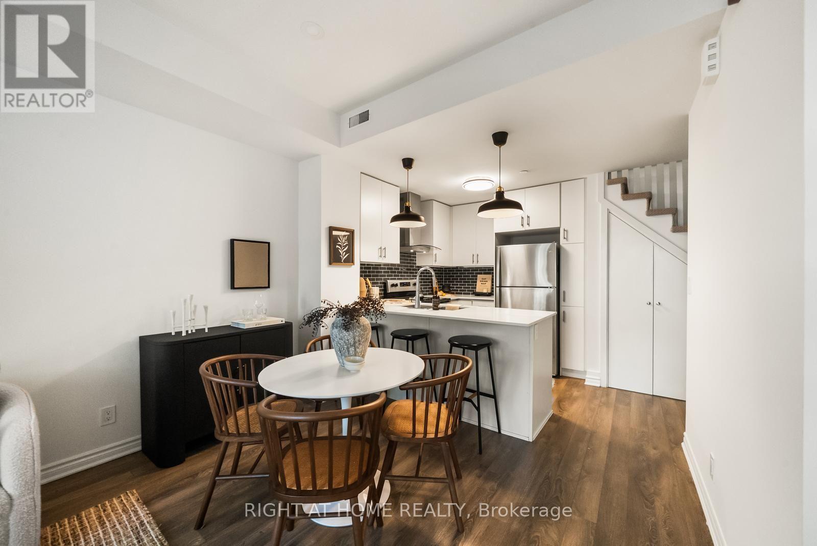17 - 85 Eastwood Park Gardens, Toronto, Ontario M8W 0B9 - Photo 6 - W13751812